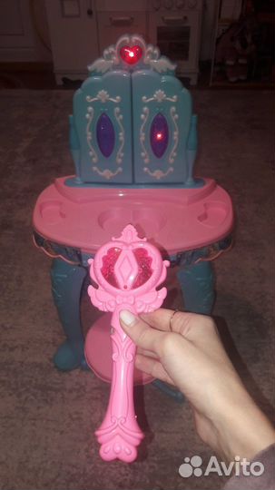 Туалетный столик для девочки