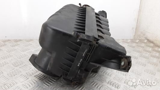 Корпус воздушного фильтра KIA sportage 2 (BBN17NQ0