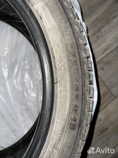 Michelin X-Ice XI3 235/45 R18