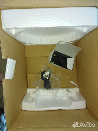 Фонарь светодиодный аккумуляторный