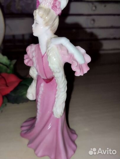 Статуэтка Coalport Lady Lilian