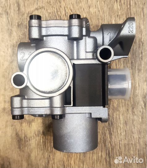 Кран тормозной ABS (модулятор) правый оригинал