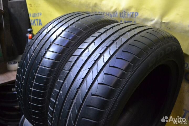 Goodyear EfficientGrip 235/55 R17