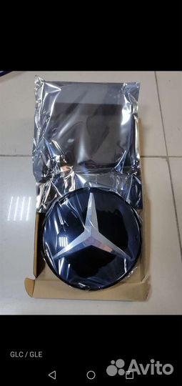 Знак решётки Mercedes-Benz