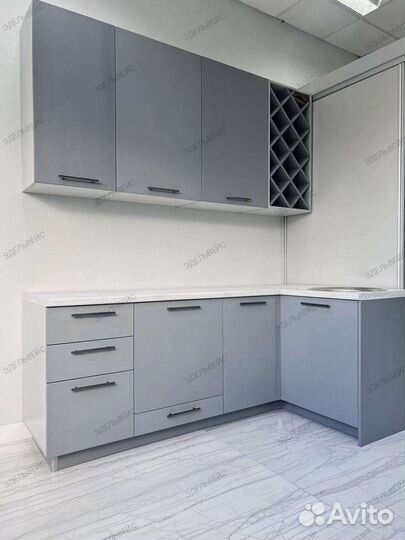 Кухонный гарнитур новый