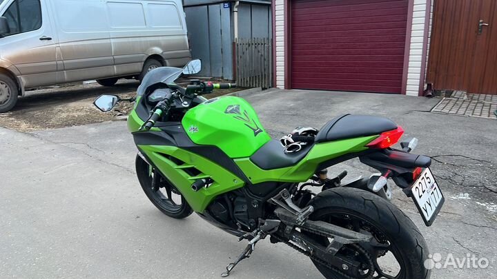 Kawasaki ninja 300