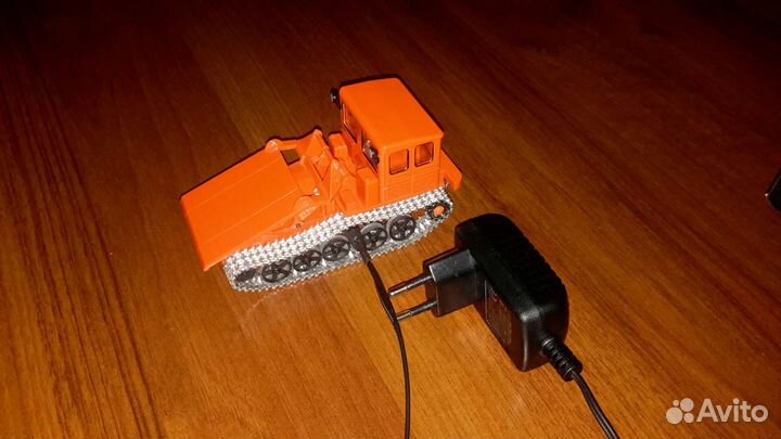 Модель трактора тдт-60 радиоуправляемая