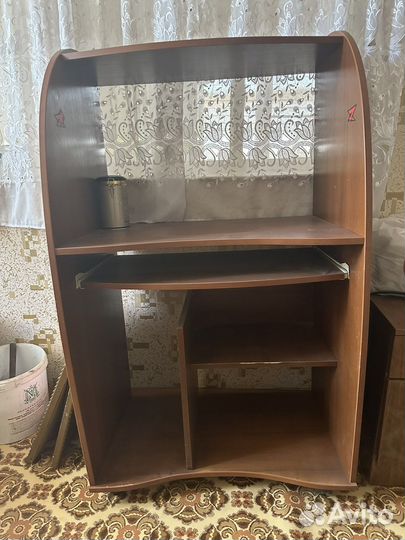 Компьютерный стол