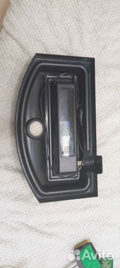 Аквариум с подсветкой, грунтом и декором