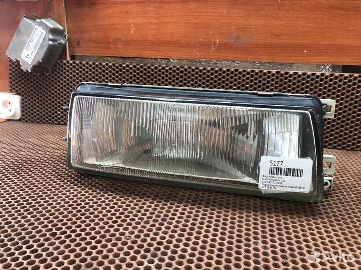 Фара передняя правая Nissan Bluebird U12