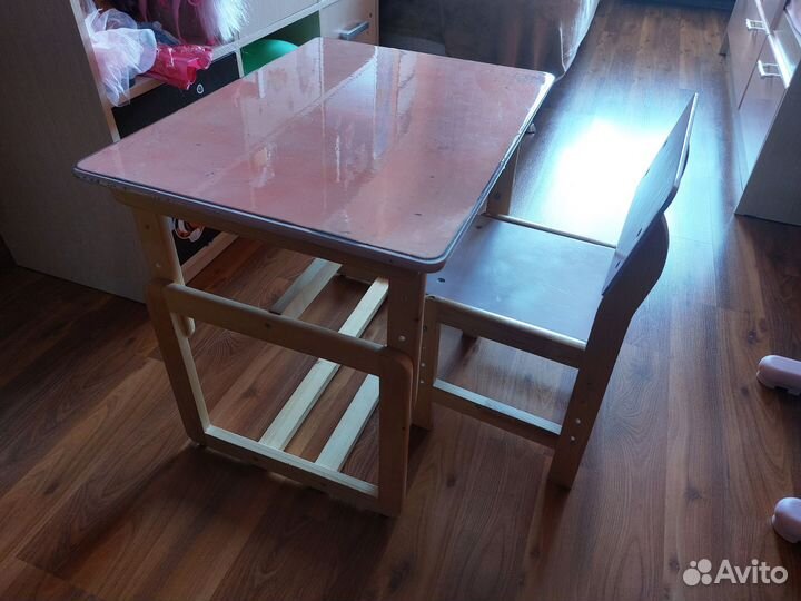 Детский стол и стул