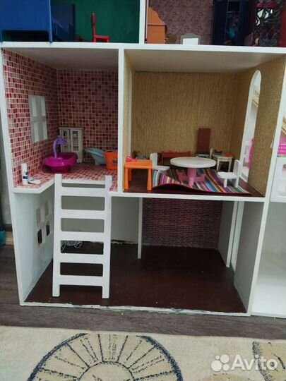 Домик кукольный