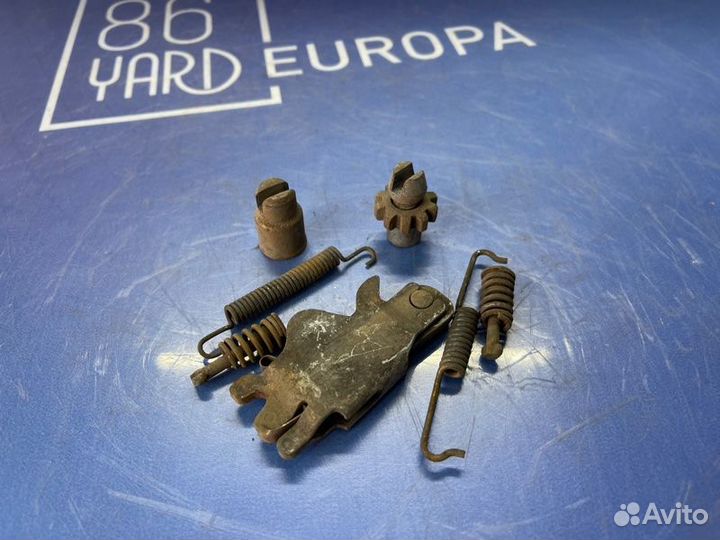 Механизм стояночного тормоза задний правый Bmw X6