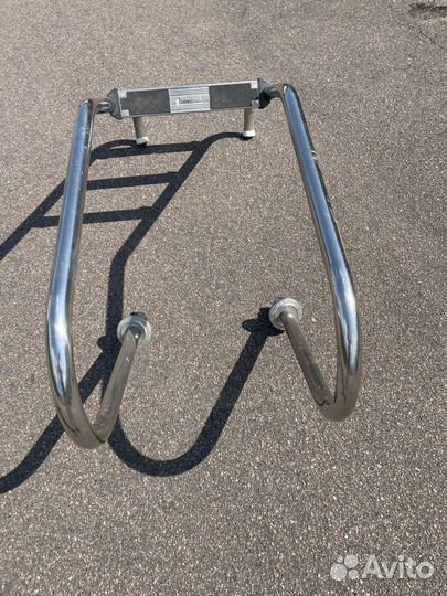 Лестница для бассейна