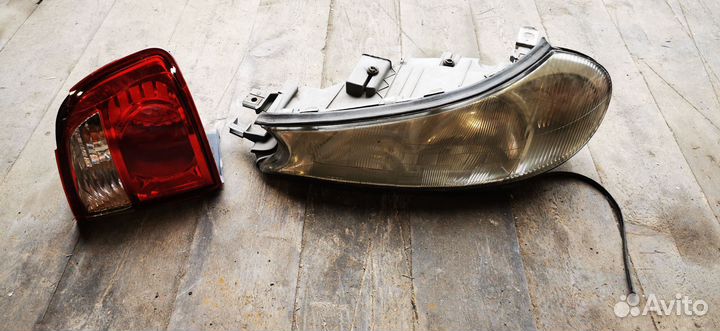 Передняя пружина Lesjofors для Toyota Avensis