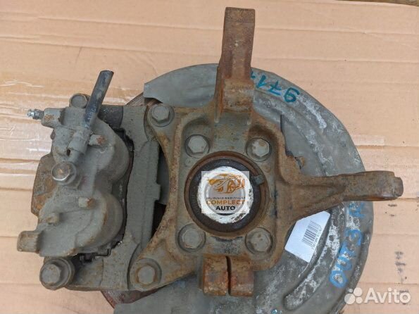 Кулак поворотный правый Mitsubishi Outlander 3