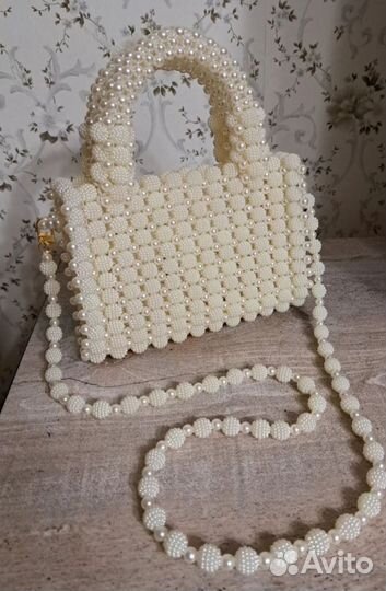 Сумка из акриловых бусин ручной работы