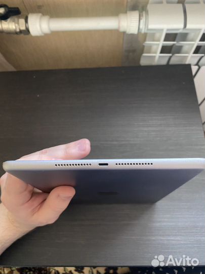 Apple iPad 9.7 (2018),32 гб, Wi-Fi