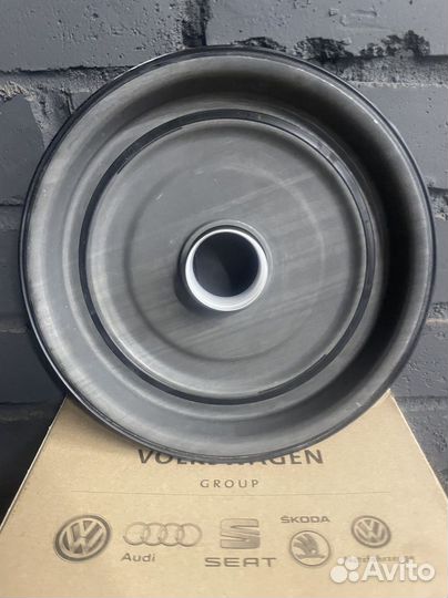 Сальник крышка DSG6 DQ250 Volkswagen: Jetta