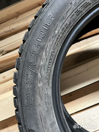 R18 Nokian Tyres Hakkapeliitta 9 SUV 235/55, PCD 0x98 DIA 10
