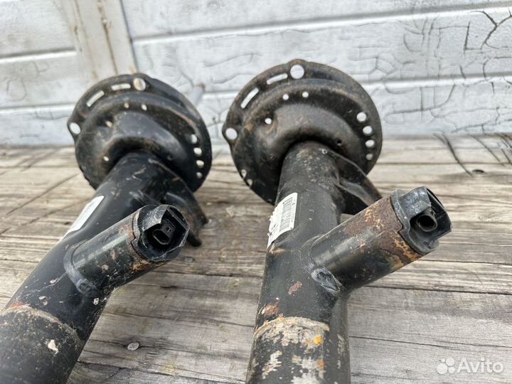 Передние амортизаторы DCC MQB