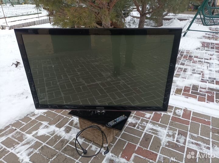 Телевизор samsung