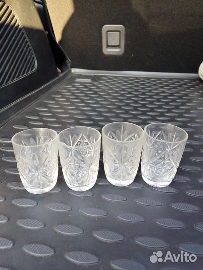 Хрустальная ваза