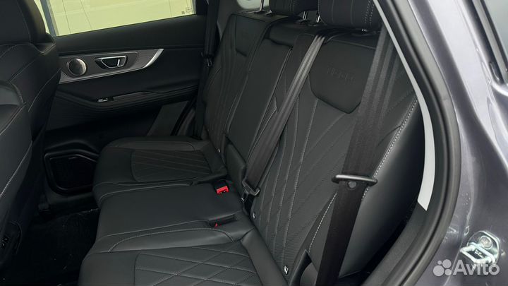 Chery Tiggo 8 Pro Max 2.0 AMT, 2024