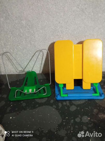 Подставка для книг