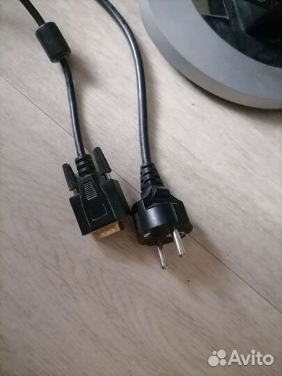 Монитор Samsung