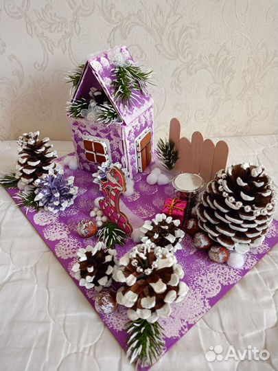 Поделка новогодняя снежная с домиком, шишками