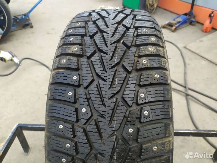 Nokian Tyres Hakkapeliitta 7 235/55 R17 103