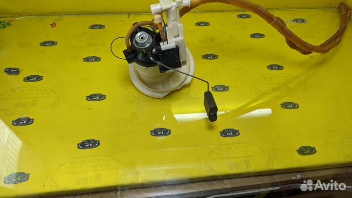 Насос топливный Mercedes C W204