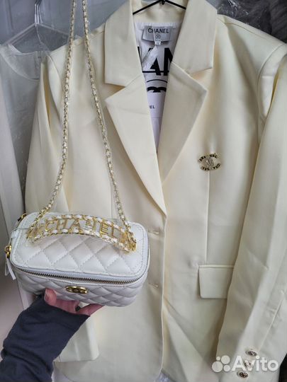Женский шикарный пиджак Chanel