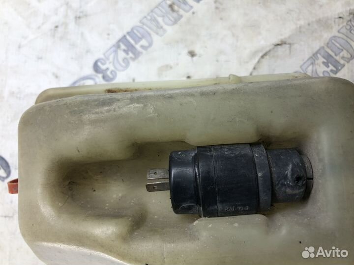 Бачок омывателя с моторчиком audi 80 B2