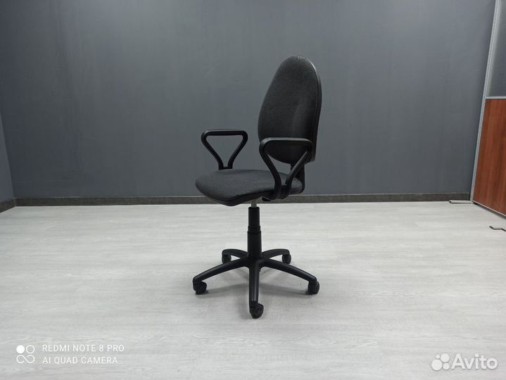 Компьютерное кресло