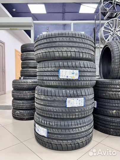 Triangle Sports TH201 215/55 R17 94Y