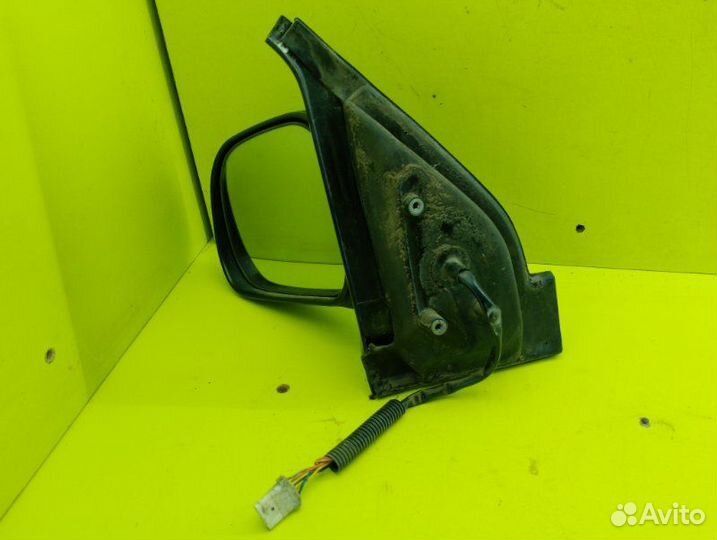 Зеркало заднего вида боковое левое Nissan Vanette