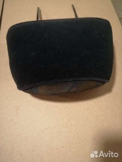 Подголовник Митсубиси Каризма