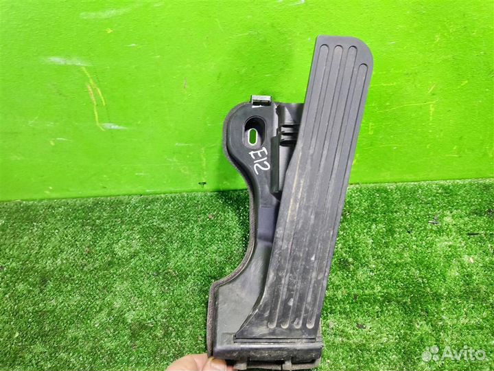 Педаль газа электронная volkswagen Caddy 4 2019