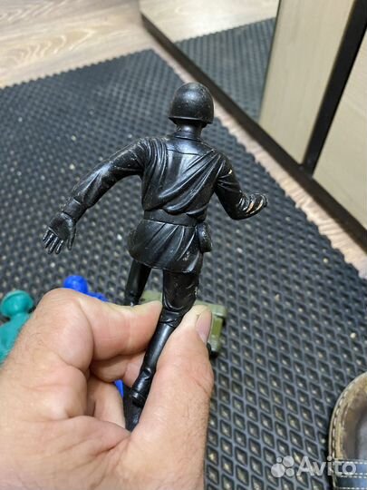 Солдатики и оловянные самолеты Советские