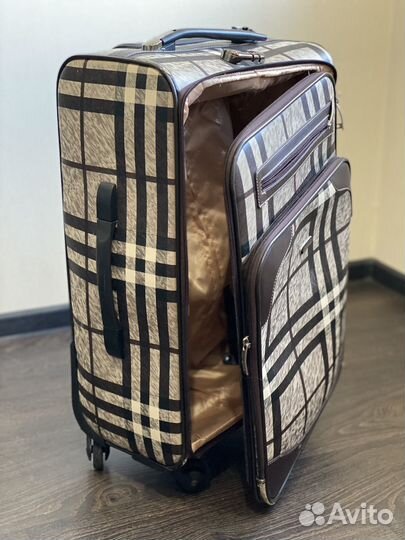 Чемодан на колесах