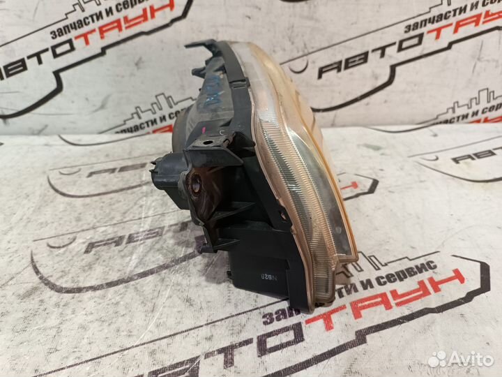 Фара mazda ford demio festiva DW3W DW3WF DW5W DW5WF P1001 галоген левая 2 модель D267510L0C NA6109Z