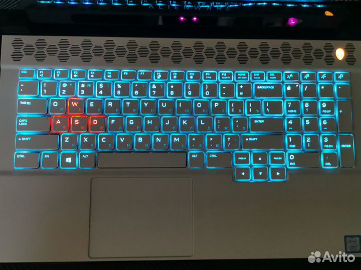 Игровой ноутбук Alienware M17 R2