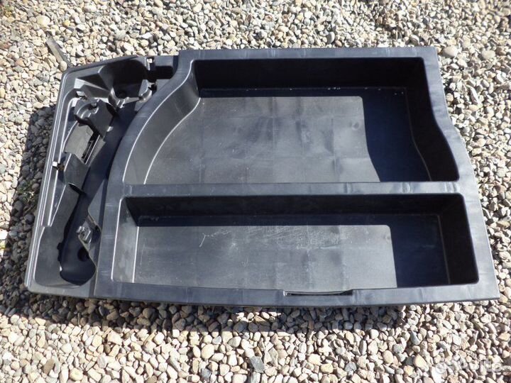 Ящик в багажник Toyota Allex ZZE122 1ZZ-FE 2004/10