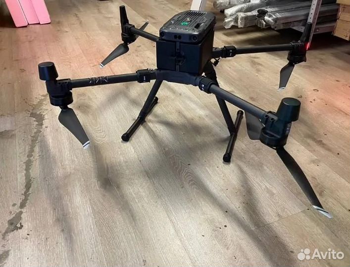 DJI matrice 300 RTK Квадрокоптер