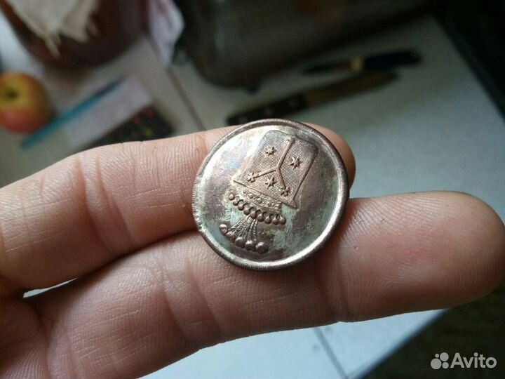 Пуговица с костюма графа или барона позолоченная