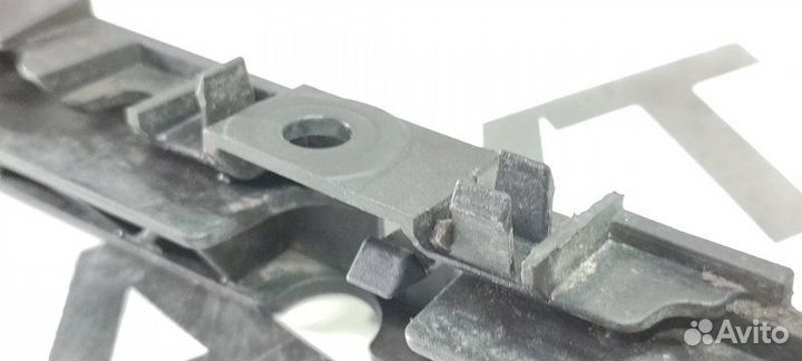 Кронштейн крепления порога правый Audi A6 4G CGW