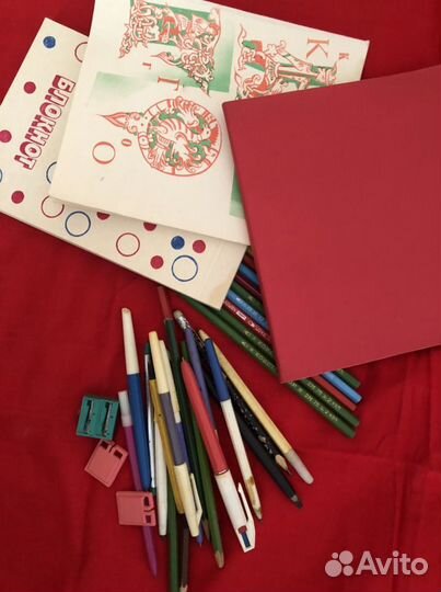 Винтажные канцелярские товары, документы от техник