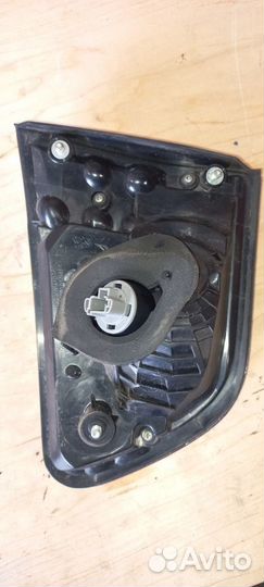 Фонарь задний внутренний левый Citroen C-Crosser